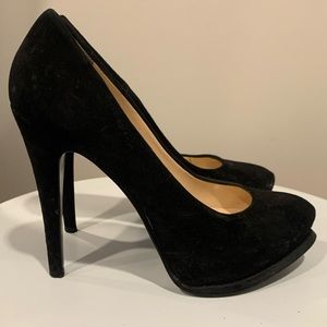 GUESS ‘Amazed’ suede pump